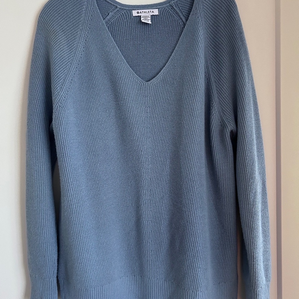 Athleta Hanover Refined Merino Wool V-neck Sweater
